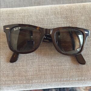 Ray-Ban Brown Wayfarer Sunglasses Iconic Design